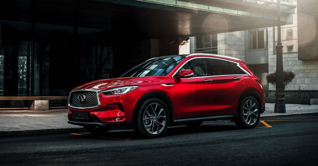 SUV compacto Infiniti QX50 Dynamic Sunstone Red